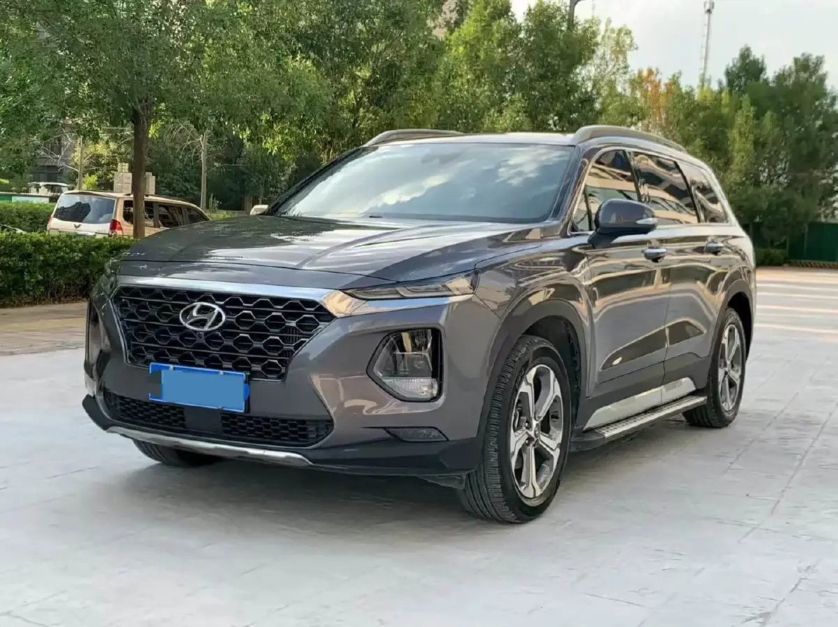 2019 Hyundai Santafe 2.0T 240HP L4 8AT