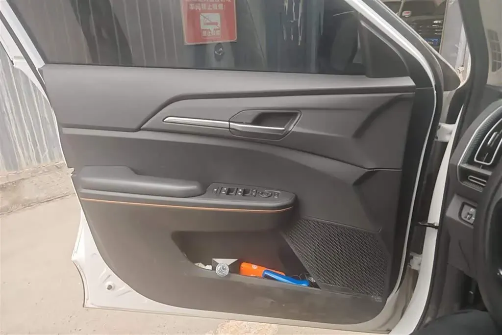 2024 Kia EV5 BEV 64.2KWH,autocango,china used car exporter,china ev exporter,chinese used car exporter,chinese used ev exporter