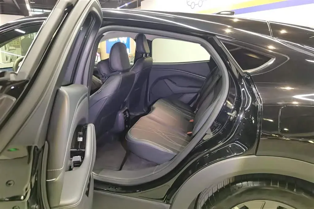 2021 Ford Mustang Mach-E BEV 61.5KWH,autocango,china used car exporter,china ev exporter,chinese used car exporter,chinese used ev exporter