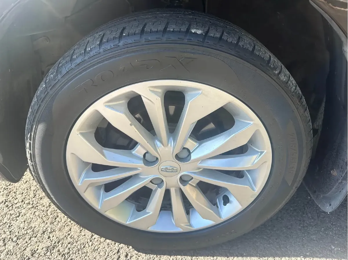 2016 Geely Vision 1.5L 109HP L4 5MT,autocango,china used car exporter,china ev exporter,chinese used car exporter,chinese used ev exporter