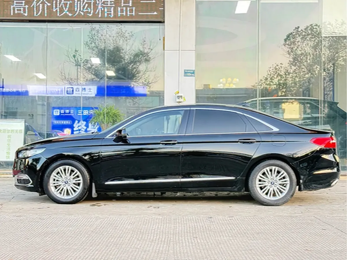 2017 Ford Taurus 2.0T 245HP L4 6AT,autocango,china used car exporter,china ev exporter,chinese used car exporter,chinese used ev exporter