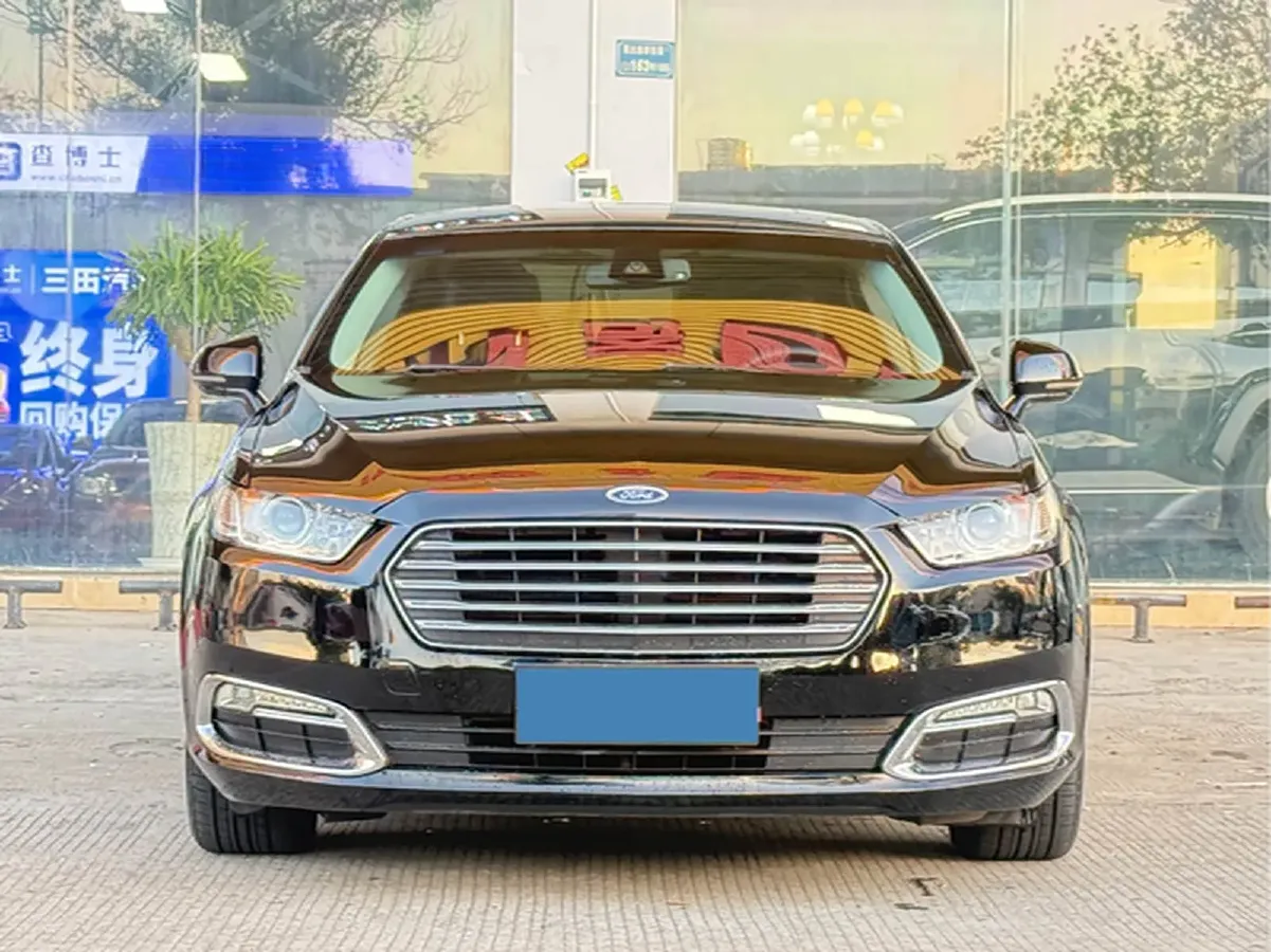 2017 Ford Taurus 2.0T 245HP L4 6AT,autocango,china used car exporter,china ev exporter,chinese used car exporter,chinese used ev exporter