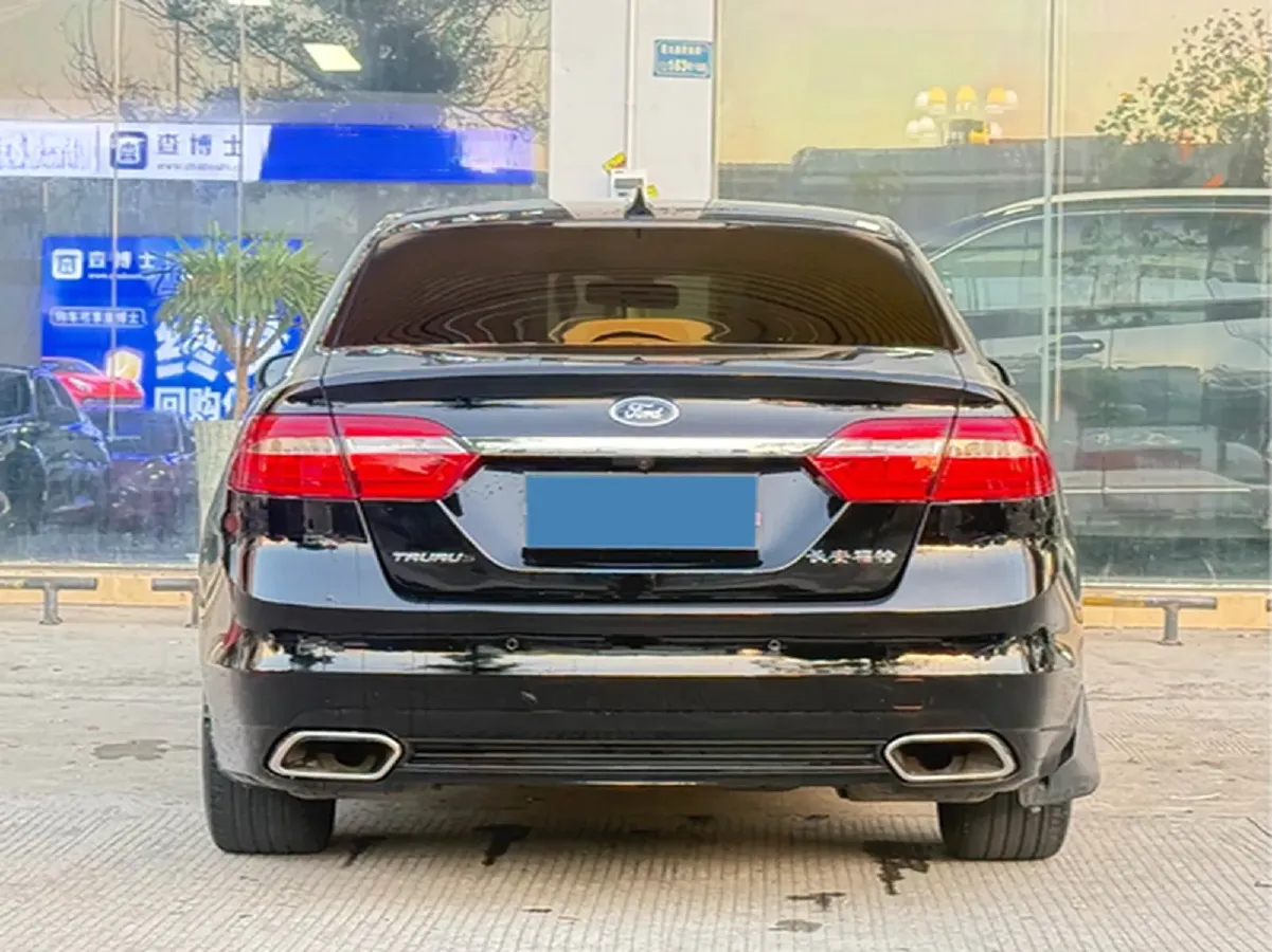 2017 Ford Taurus 2.0T 245HP L4 6AT,autocango,china used car exporter,china ev exporter,chinese used car exporter,chinese used ev exporter