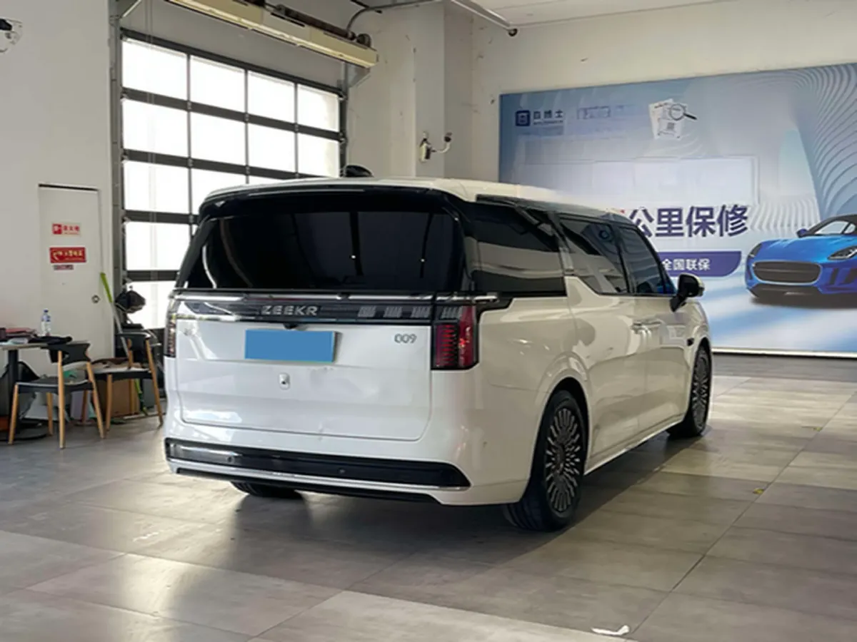 2022 Zeekr 009 BEV 116KWH,autocango,china used car exporter,china ev exporter,chinese used car exporter,chinese used ev exporter