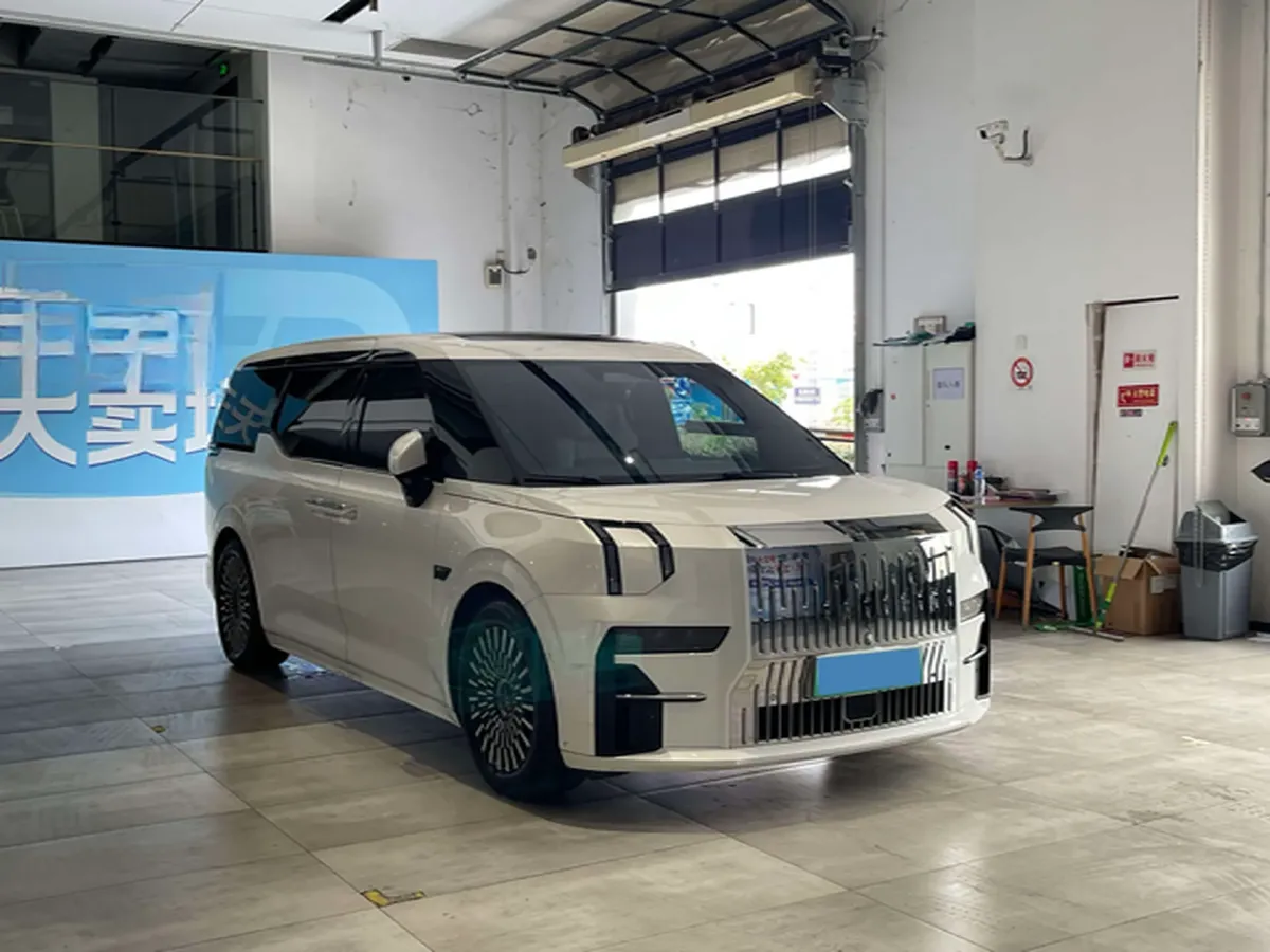 2022 Zeekr 009 BEV 116KWH,autocango,china used car exporter,china ev exporter,chinese used car exporter,chinese used ev exporter