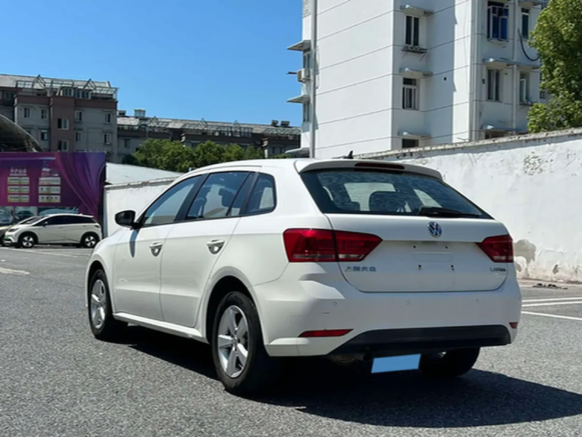 2015 Volkswagen Gran Lavida 1.6L 110HP L4 5MT,autocango,china used car exporter,china ev exporter,chinese used car exporter,chinese used ev exporter