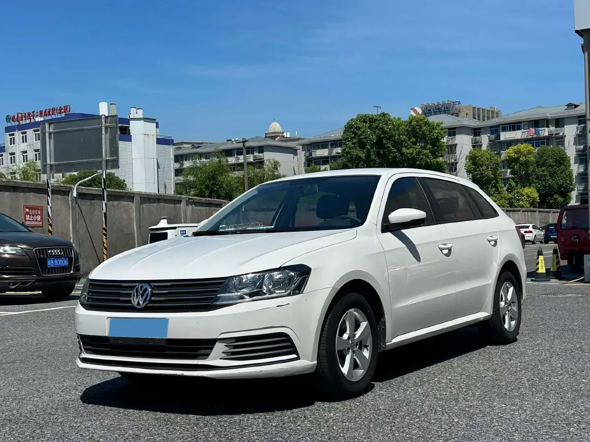 2015 Volkswagen Gran Lavida 1.6L 110HP L4 5MT,autocango,china used car exporter,china ev exporter,chinese used car exporter,chinese used ev exporter