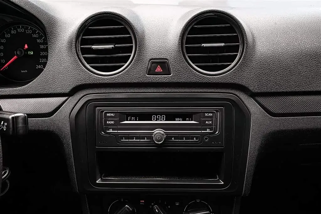 2015 Volkswagen Jetta 1.6L 110HP L4 6AT,autocango,china used car exporter,china ev exporter,chinese used car exporter,chinese used ev exporter