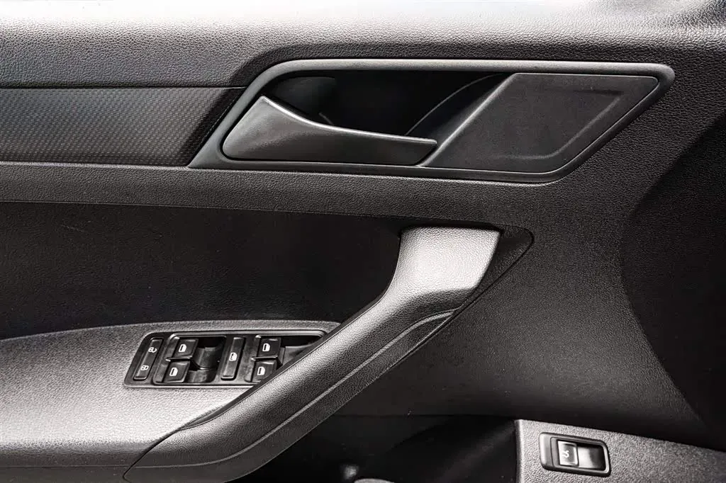 2015 Volkswagen Jetta 1.6L 110HP L4 6AT,autocango,china used car exporter,china ev exporter,chinese used car exporter,chinese used ev exporter