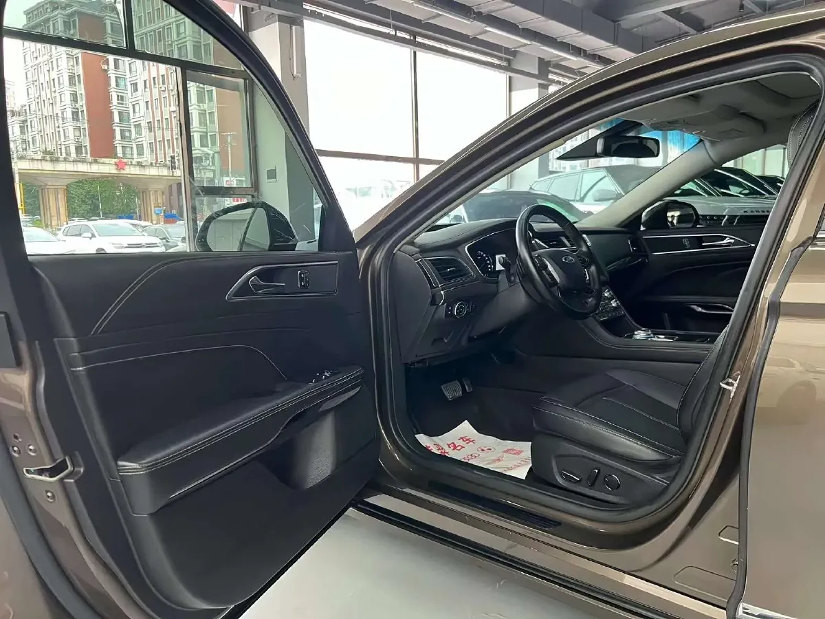 2015 Ford Taurus 2.0T 245HP L4 6AT,autocango,china used car exporter,china ev exporter,chinese used car exporter,chinese used ev exporter