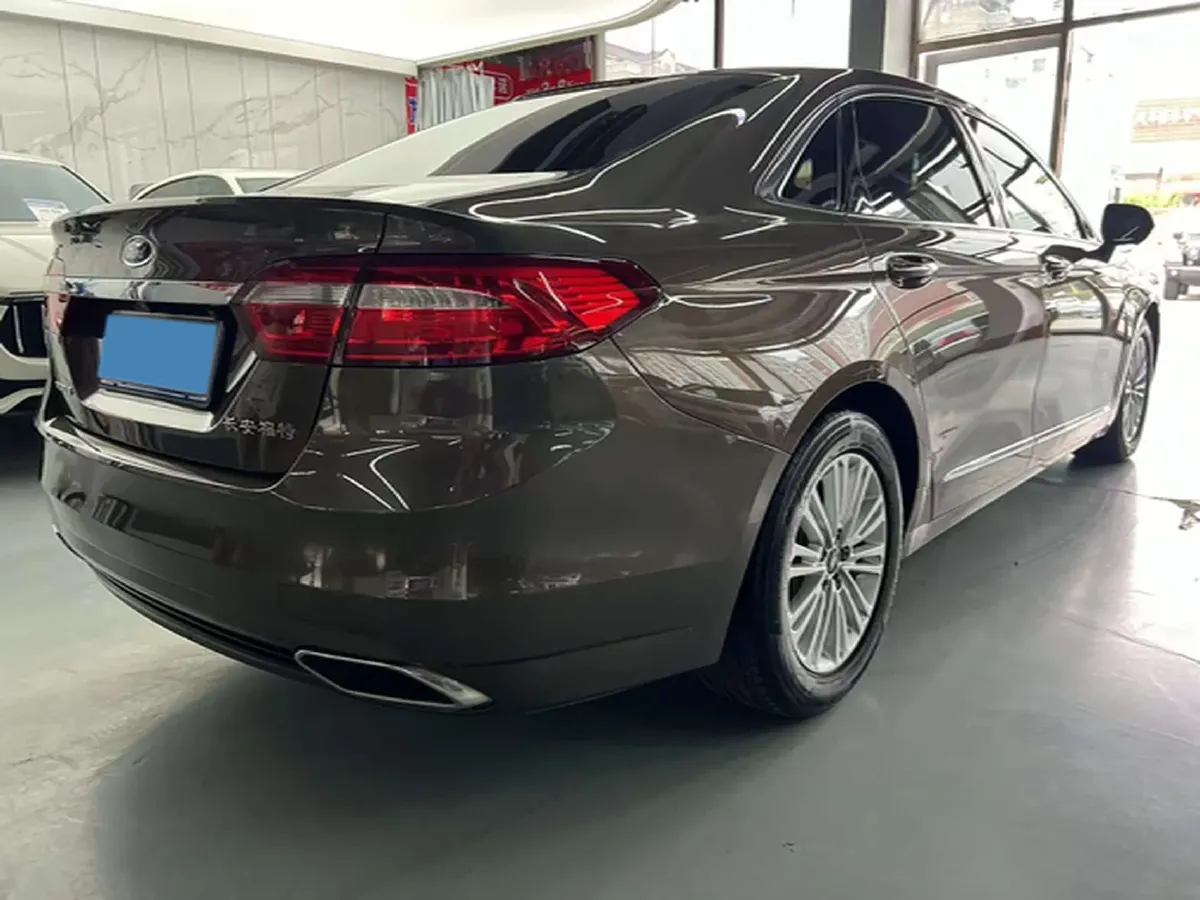 2015 Ford Taurus 2.0T 245HP L4 6AT,autocango,china used car exporter,china ev exporter,chinese used car exporter,chinese used ev exporter