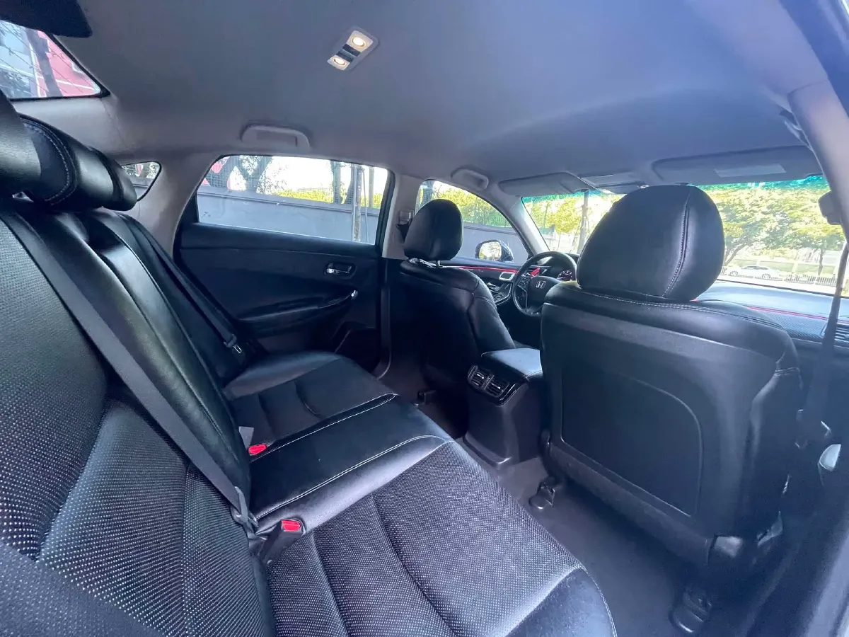 2015 Honda Spirior 2.0L 155HP L4 CVT,autocango,china used car exporter,china ev exporter,chinese used car exporter,chinese used ev exporter