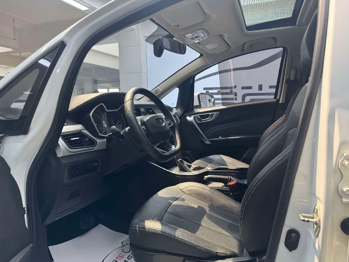 2019 Geely Vision X3 1.5L 109HP L4 CVT,autocango,china used car exporter,china ev exporter,chinese used car exporter,chinese used ev exporter