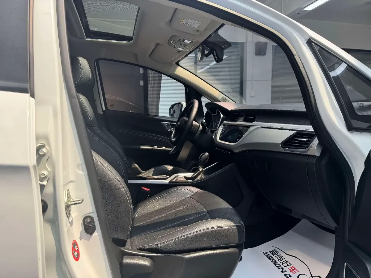 2019 Geely Vision X3 1.5L 109HP L4 CVT,autocango,china used car exporter,china ev exporter,chinese used car exporter,chinese used ev exporter