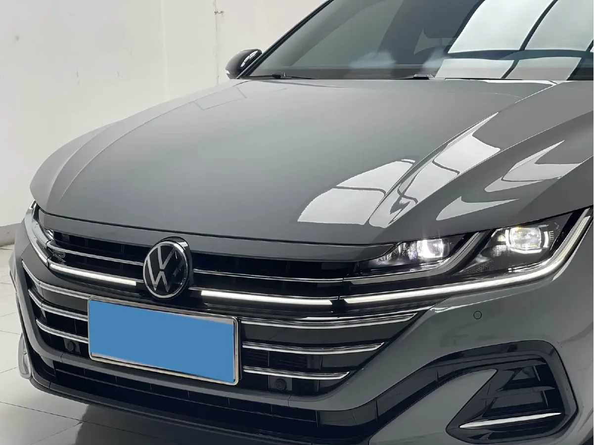 2024 Volkswagen CC 2.0T 220HP L4 7DCT,autocango,china used car exporter,china ev exporter,chinese used car exporter,chinese used ev exporter