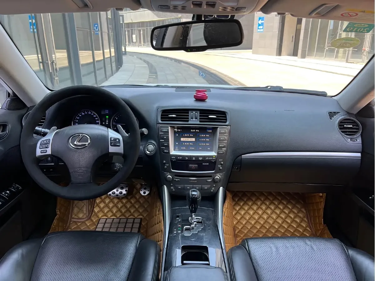 2011 Lexus IS 2.5L 208HP V6 6AT,autocango,china used car exporter,china ev exporter,chinese used car exporter,chinese used ev exporter