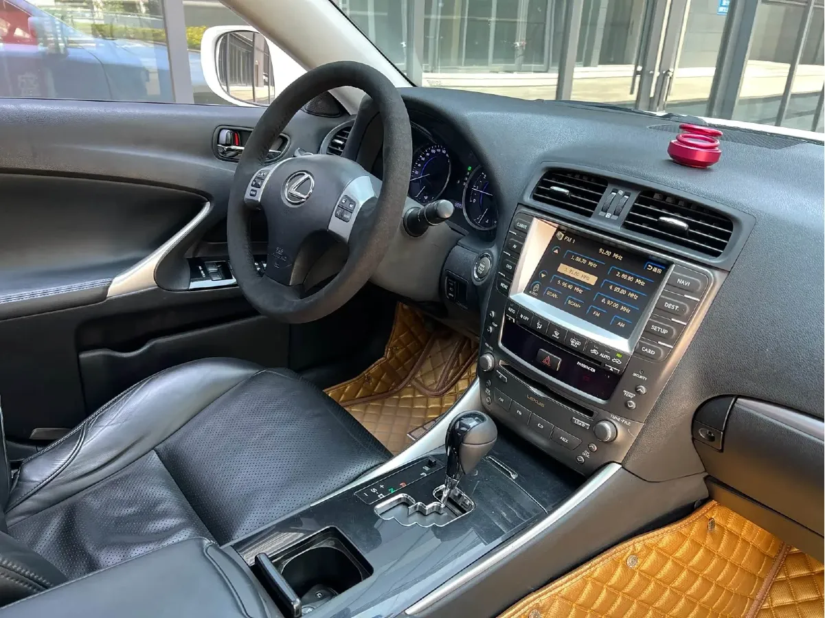 2011 Lexus IS 2.5L 208HP V6 6AT,autocango,china used car exporter,china ev exporter,chinese used car exporter,chinese used ev exporter