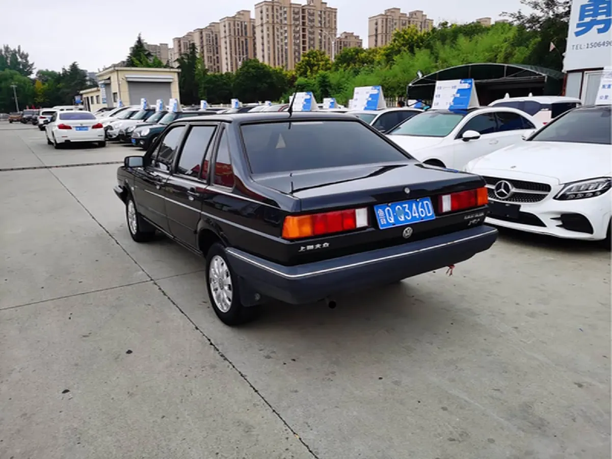 2004 Volkswagen Santana Classic 1.6L 87HP L4 5MT,autocango,china used car exporter,china ev exporter,chinese used car exporter,chinese used ev exporter