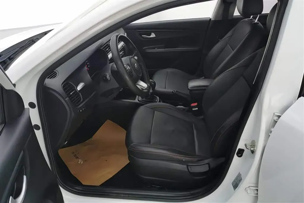 2017 Kia K2 1.4L 100HP L4 6MT,autocango,china used car exporter,china ev exporter,chinese used car exporter,chinese used ev exporter