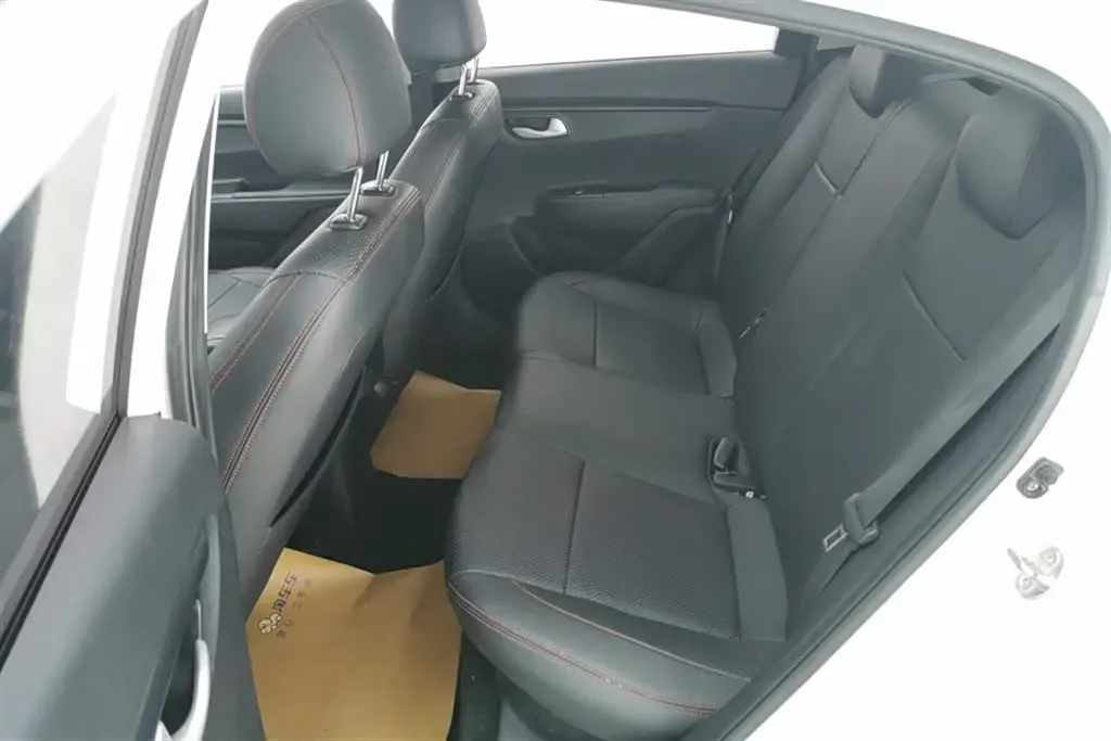 2017 Kia K2 1.4L 100HP L4 6MT,autocango,china used car exporter,china ev exporter,chinese used car exporter,chinese used ev exporter