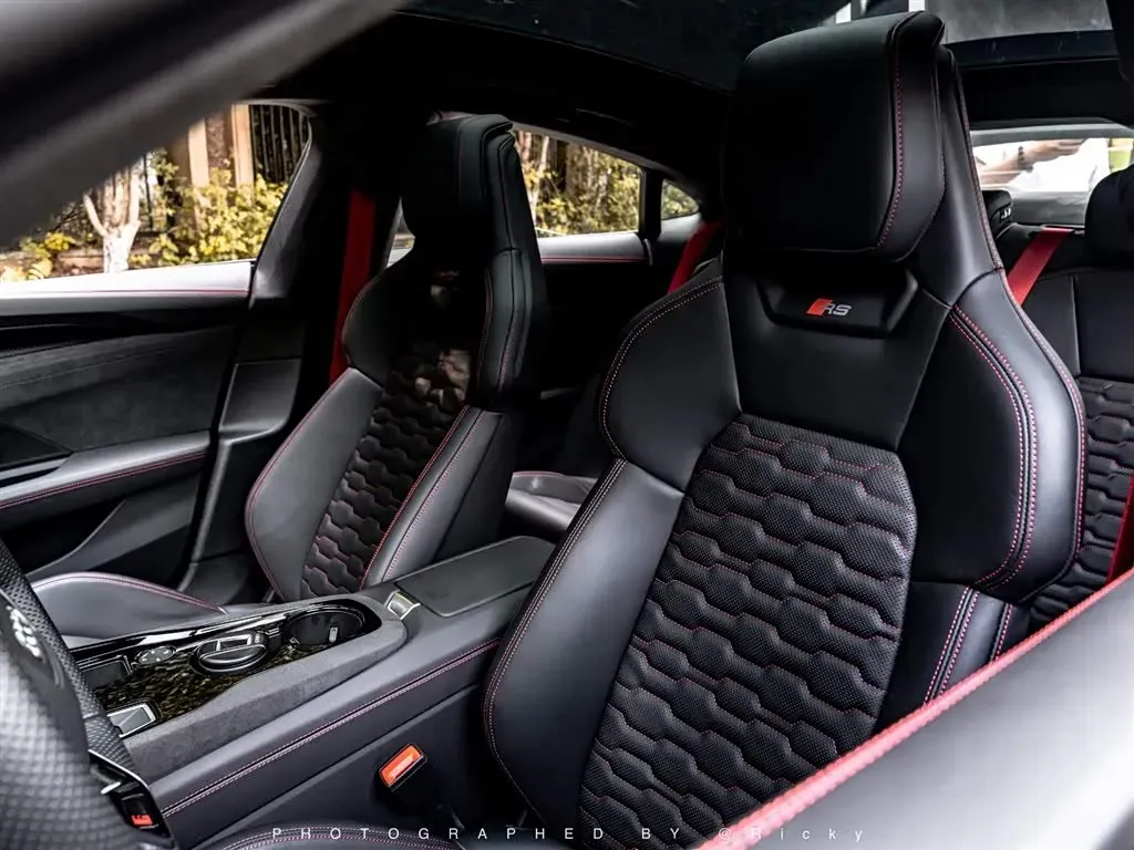 2023 Audi RS e-tron GT 2AT BEV 93.4KWH,autocango,china used car exporter,china ev exporter,chinese used car exporter,chinese used ev exporter