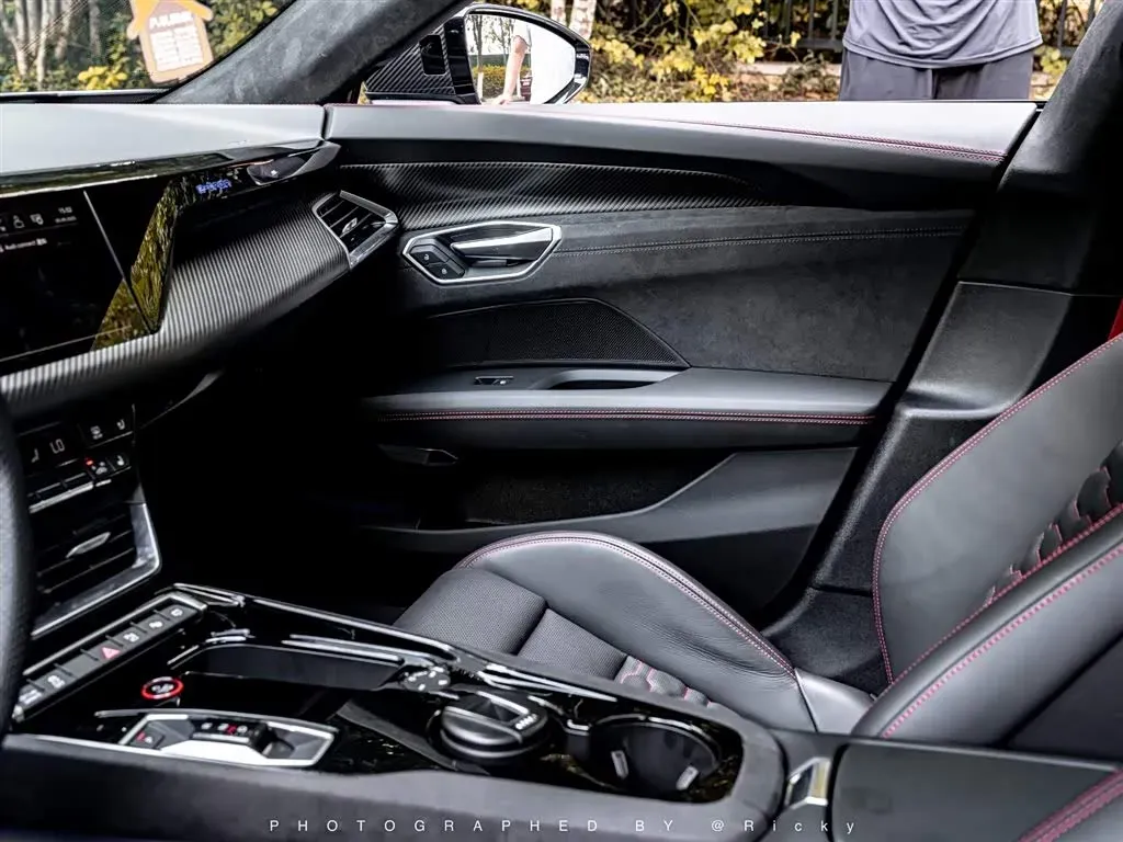 2023 Audi RS e-tron GT 2AT BEV 93.4KWH,autocango,china used car exporter,china ev exporter,chinese used car exporter,chinese used ev exporter