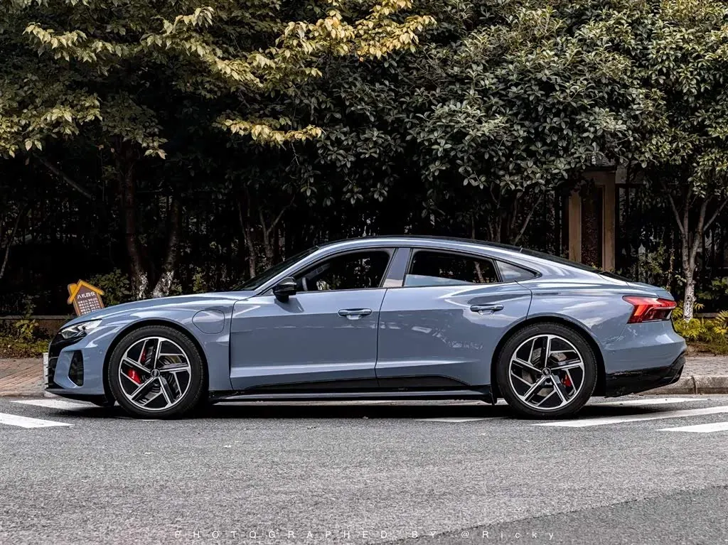 2023 Audi RS e-tron GT 2AT BEV 93.4KWH,autocango,china used car exporter,china ev exporter,chinese used car exporter,chinese used ev exporter