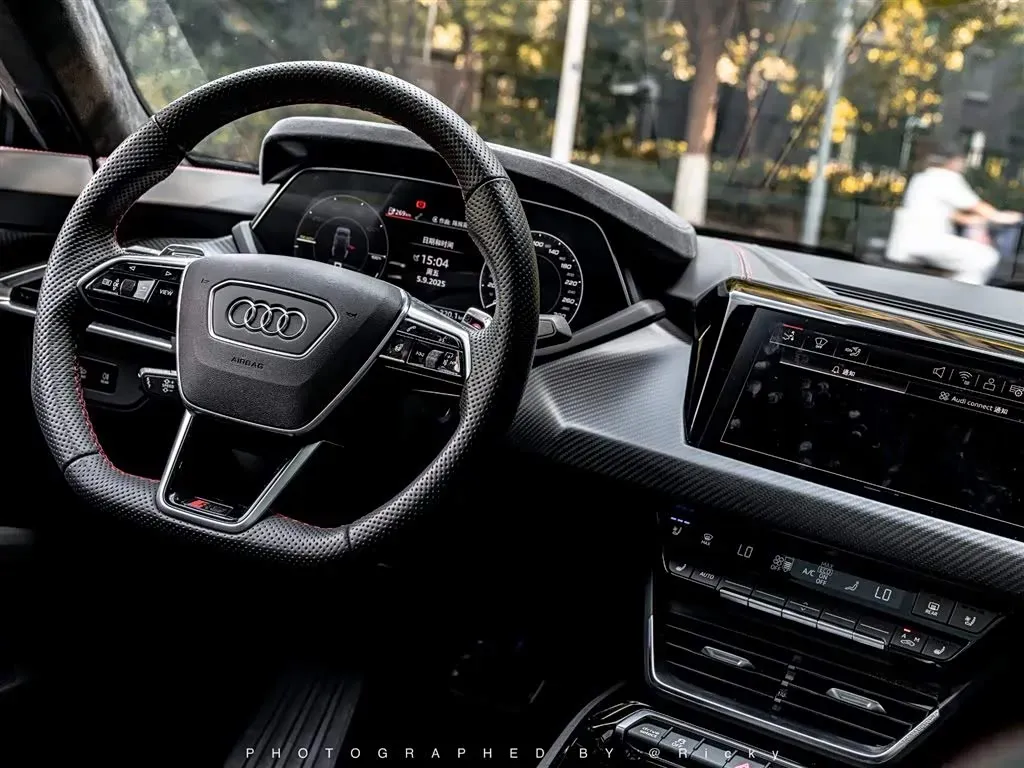 2023 Audi RS e-tron GT 2AT BEV 93.4KWH,autocango,china used car exporter,china ev exporter,chinese used car exporter,chinese used ev exporter