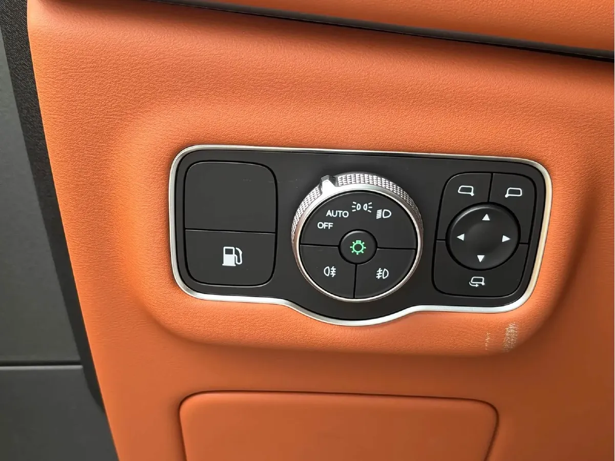 2025 Exceed VXC-DM 1.5T 156HP L4 3DHT PHEV 34.46KWH,autocango,china used car exporter,china ev exporter,chinese used car exporter,chinese used ev exporter