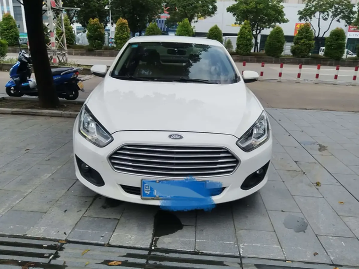 2017 Ford Escort 1.5L 113HP L4 6AT