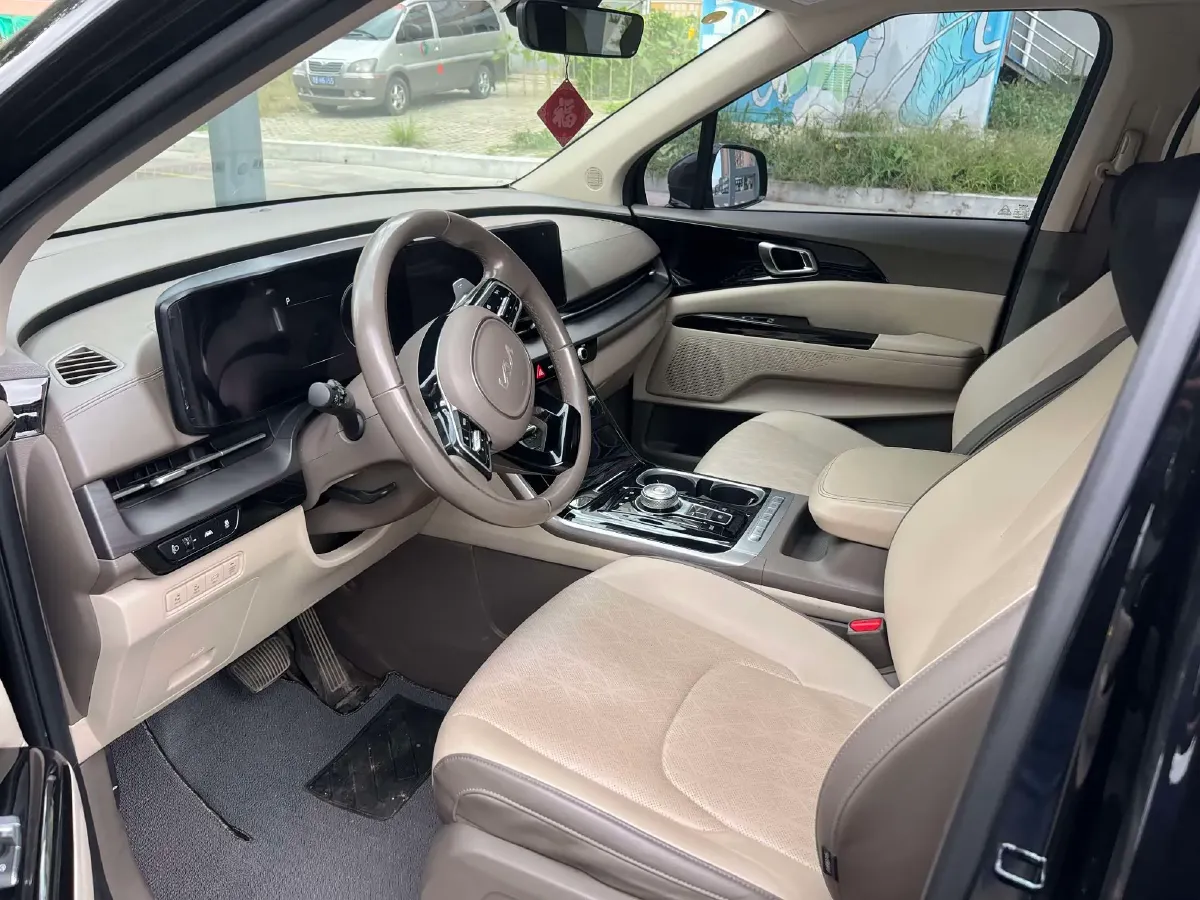 2021 Kia Carnival 2.0T 233HP L4 8AT,autocango,china used car exporter,china ev exporter,chinese used car exporter,chinese used ev exporter