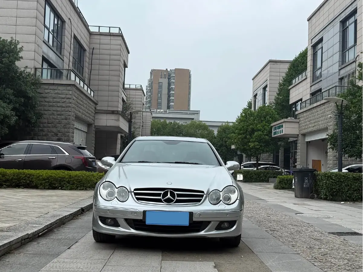 2006 Mercedes-Benz CLK Class 3.0L 231HP V6 7AT