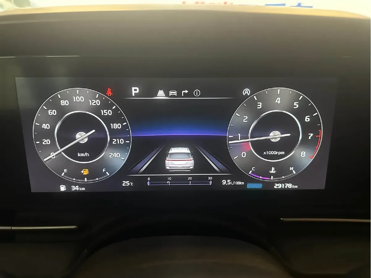 2021 Kia Carnival 2.0T 233HP L4 8AT,autocango,china used car exporter,china ev exporter,chinese used car exporter,chinese used ev exporter