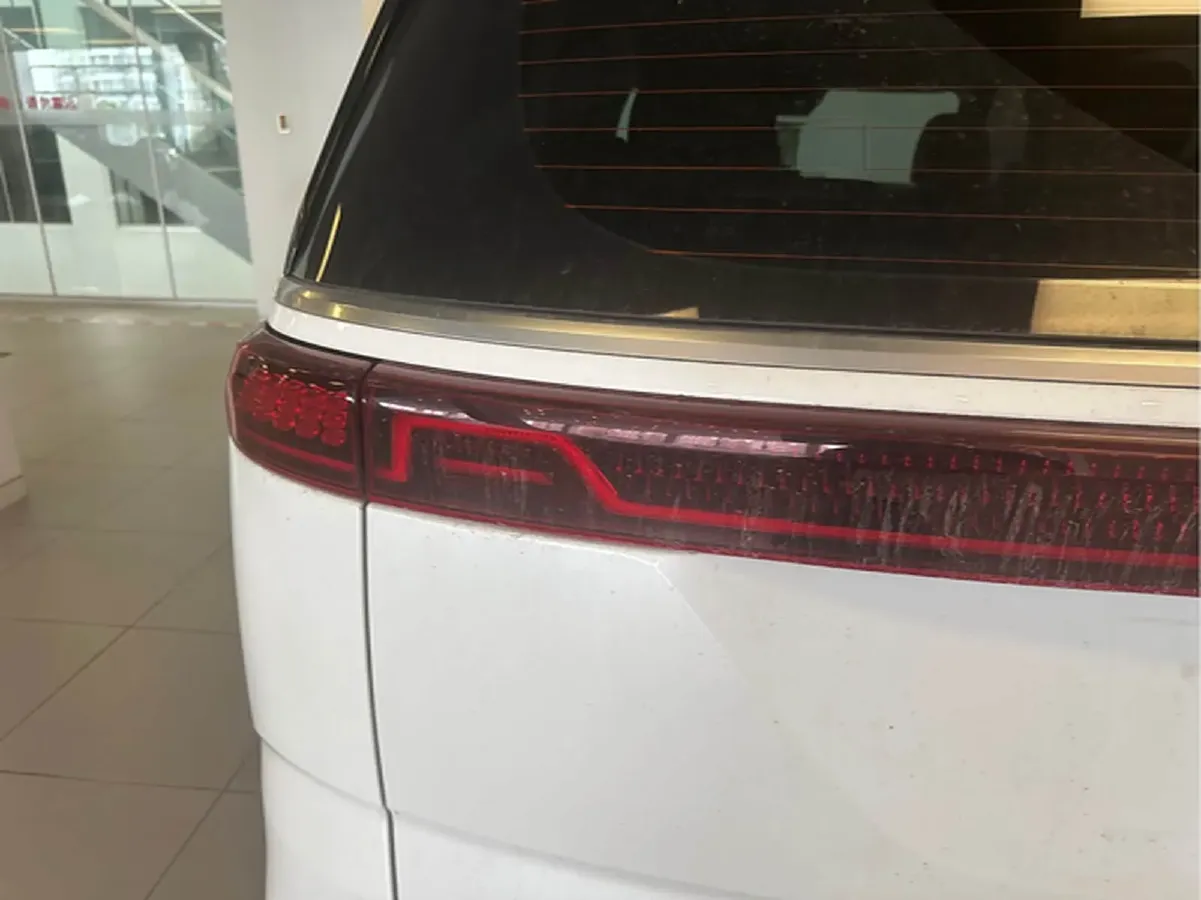 2021 Kia Carnival 2.0T 233HP L4 8AT,autocango,china used car exporter,china ev exporter,chinese used car exporter,chinese used ev exporter