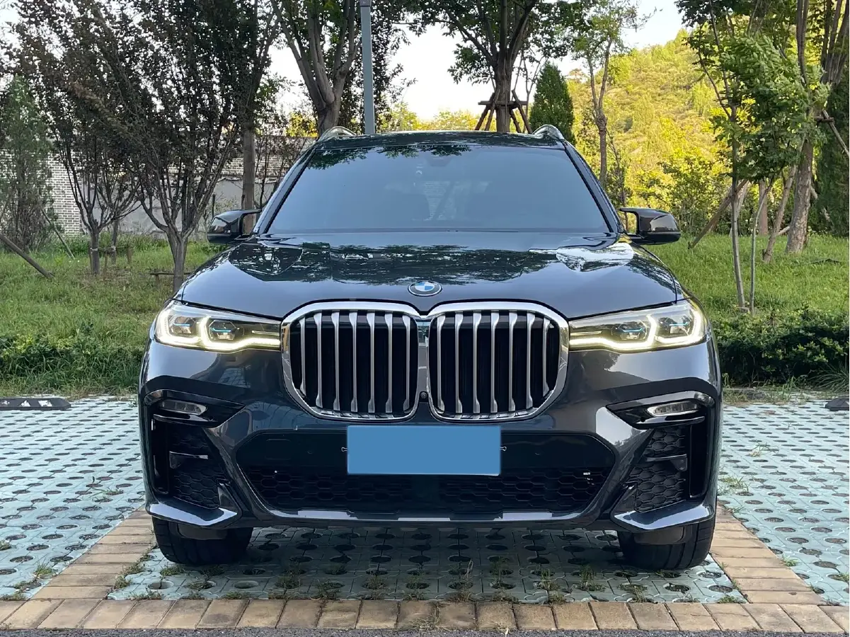 2020 BMW X7 3.0T 340HP L6 8AT