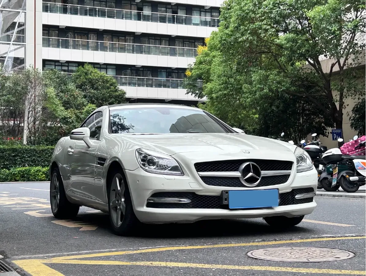 2011 Mercedes-Benz SLK Class 1.8T 184HP L4 7AT,autocango,china used car exporter,china ev exporter,chinese used car exporter,chinese used ev exporter