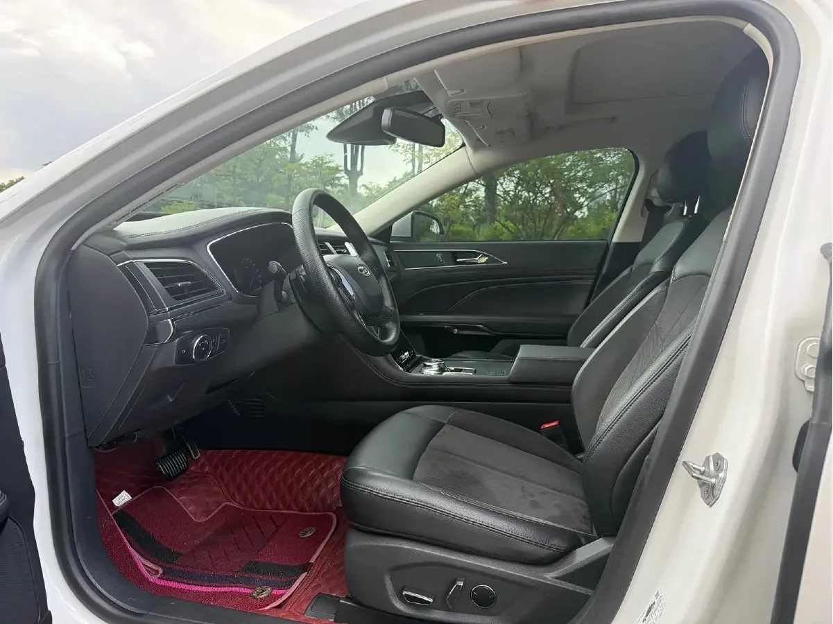 2019 Ford Taurus 2.0T 245HP L4 8AT,autocango,china used car exporter,china ev exporter,chinese used car exporter,chinese used ev exporter