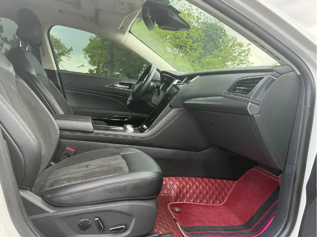 2019 Ford Taurus 2.0T 245HP L4 8AT,autocango,china used car exporter,china ev exporter,chinese used car exporter,chinese used ev exporter