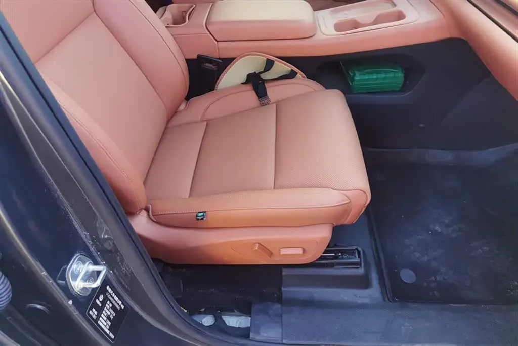 2024 Leapmotor C10 BEV 69.9KWH,autocango,china used car exporter,china ev exporter,chinese used car exporter,chinese used ev exporter