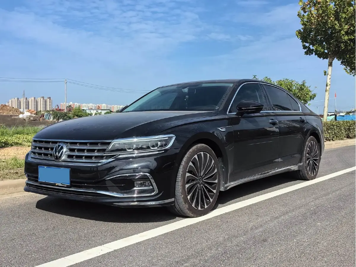 2021 Volkswagen Phideon 2.0T 224HP L4 7DCT