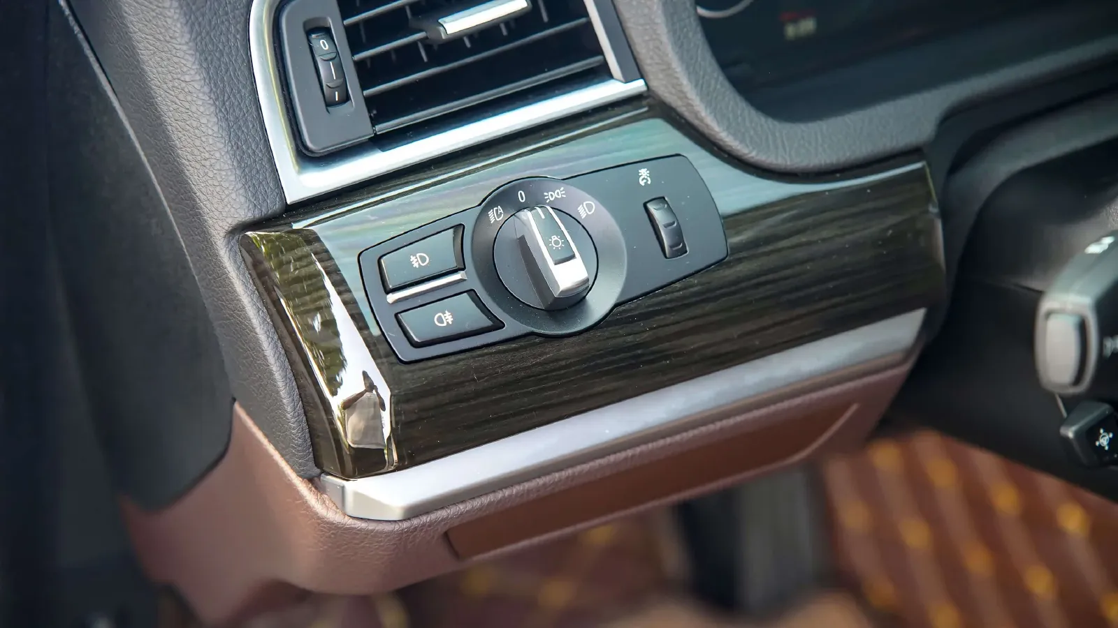 2014 BMW 5 Series GT 2.0T 245HP L4 8AT,autocango,china used car exporter,china ev exporter,chinese used car exporter,chinese used ev exporter