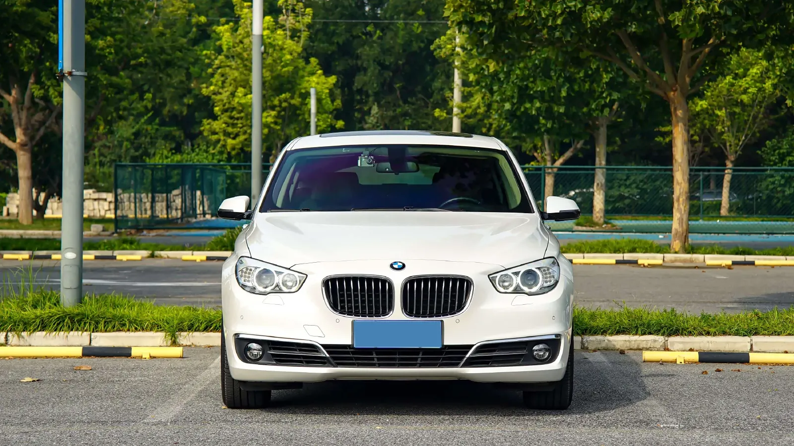 2014 BMW 5 Series GT 2.0T 245HP L4 8AT,autocango,china used car exporter,china ev exporter,chinese used car exporter,chinese used ev exporter