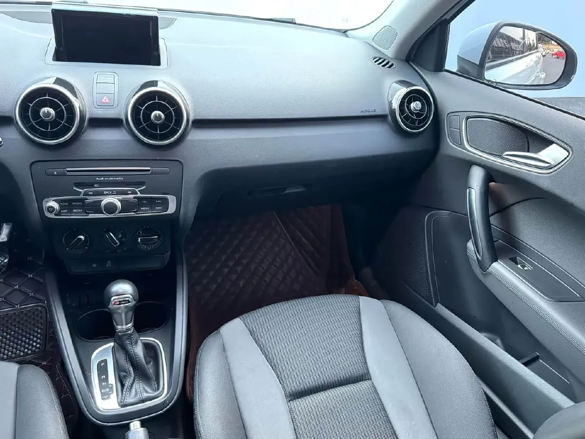 2016 Audi A1 1.4T 125HP L4 7DCT,autocango,china used car exporter,china ev exporter,chinese used car exporter,chinese used ev exporter