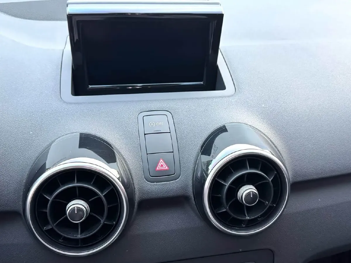 2016 Audi A1 1.4T 125HP L4 7DCT,autocango,china used car exporter,china ev exporter,chinese used car exporter,chinese used ev exporter