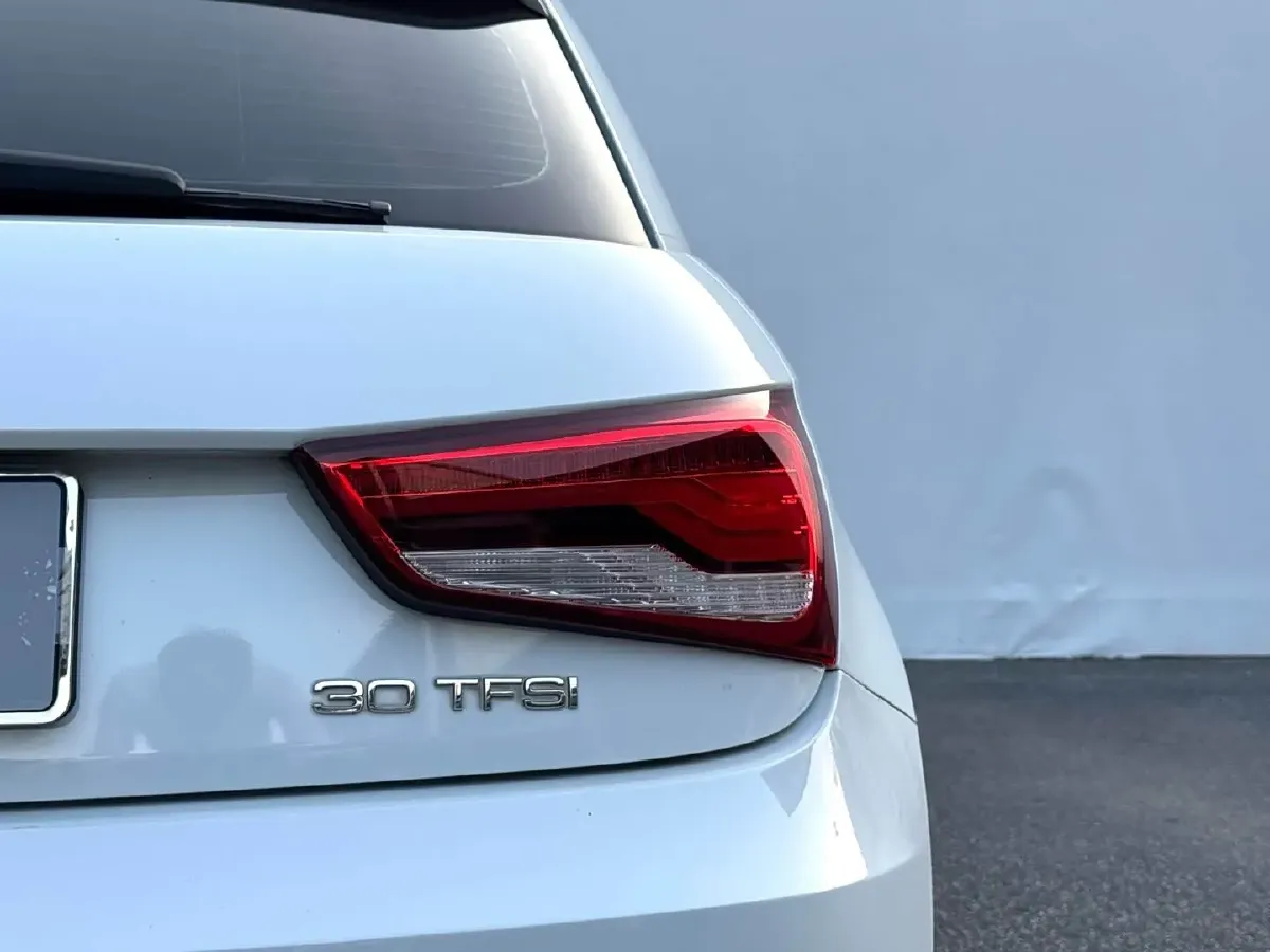 2016 Audi A1 1.4T 125HP L4 7DCT,autocango,china used car exporter,china ev exporter,chinese used car exporter,chinese used ev exporter