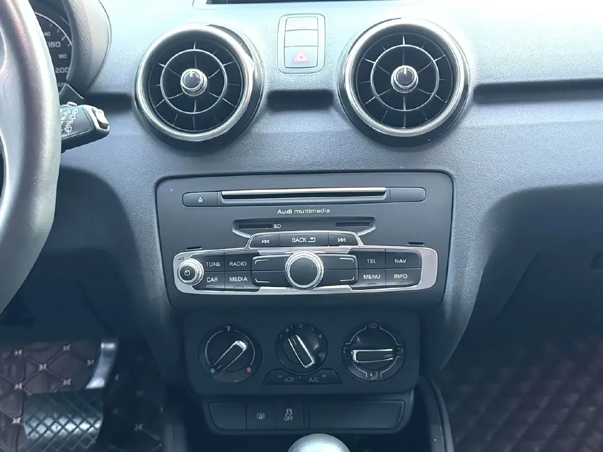 2016 Audi A1 1.4T 125HP L4 7DCT,autocango,china used car exporter,china ev exporter,chinese used car exporter,chinese used ev exporter