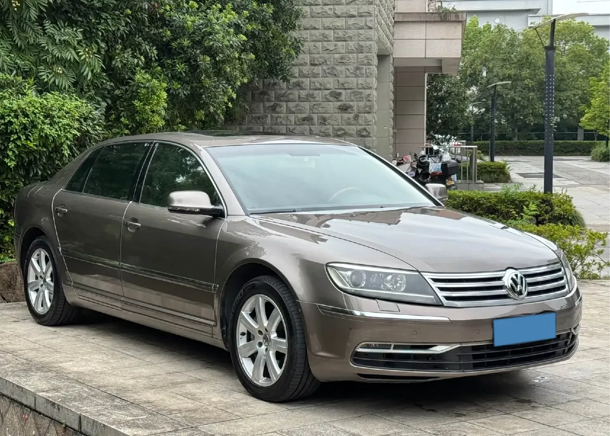 2011 Volkswagen Pheaton 3.6L 280HP V6 6AT,autocango,china used car exporter,china ev exporter,chinese used car exporter,chinese used ev exporter