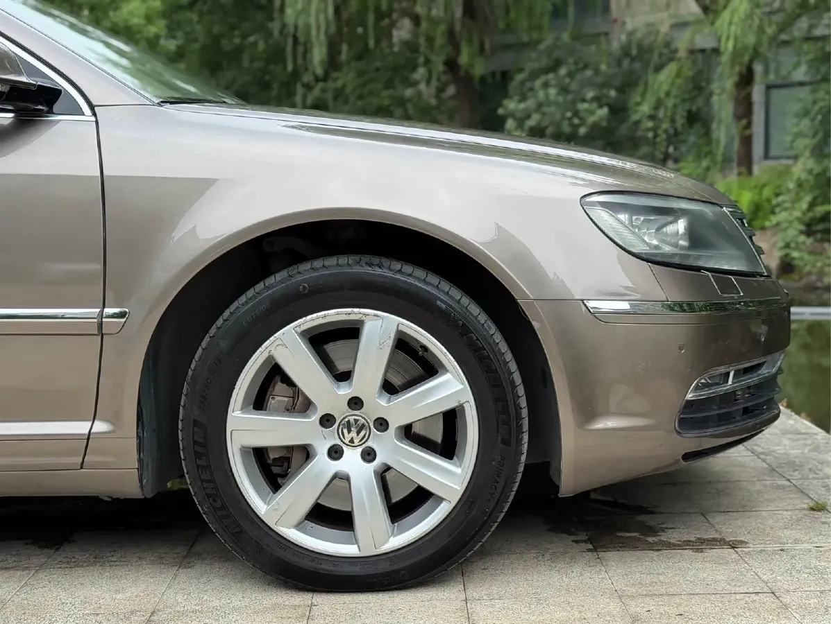 2011 Volkswagen Pheaton 3.6L 280HP V6 6AT,autocango,china used car exporter,china ev exporter,chinese used car exporter,chinese used ev exporter