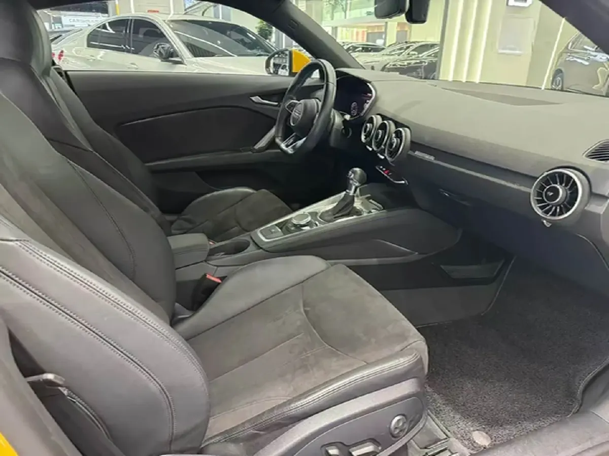 2015 Audi TT 2.0T 230HP L4 6DCT,autocango,china used car exporter,china ev exporter,chinese used car exporter,chinese used ev exporter