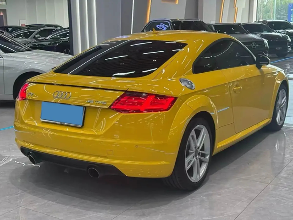 2015 Audi TT 2.0T 230HP L4 6DCT,autocango,china used car exporter,china ev exporter,chinese used car exporter,chinese used ev exporter